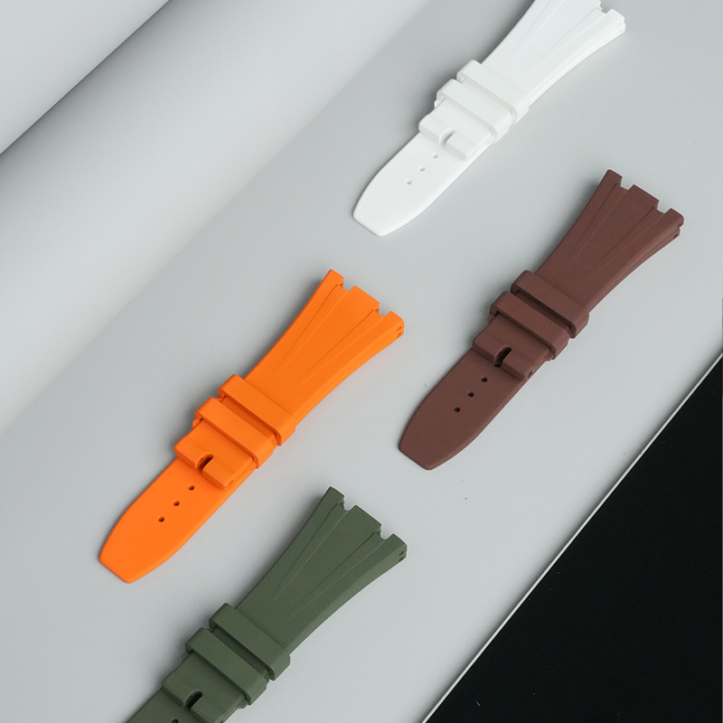 维瑞亚橡胶表带适用于爱彼皇家橡树15305OR 39mm