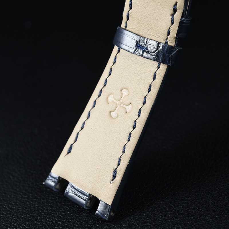 维瑞亚鳄鱼皮表带适用于AP皇家橡树离岸37mm 26231 26048折叠扣款